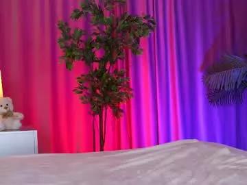 chicaora from Chaturbate