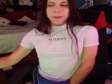 chico_explosivo from Chaturbate
