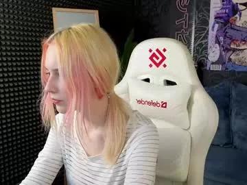 chii_sakura from Chaturbate