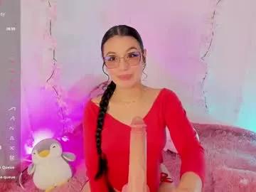 Photos of chloe_evans12 from Chaturbate is Freechat