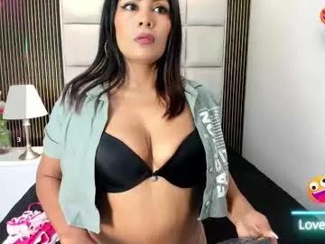 Discover our girls online shows and discover the company of countless livestreamers, with stunning shapes, sex toys and more.