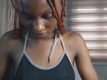choco_petitqueen from Chaturbate