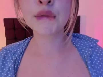 cocovolkovva from Chaturbate
