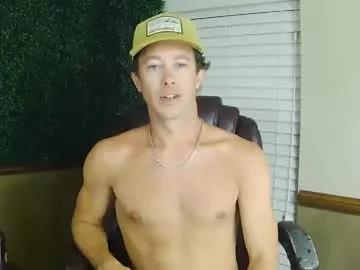 collegedudejames from Chaturbate