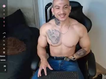 colombianmuscle8 from Chaturbate