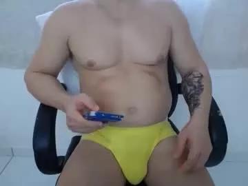 corolaxxl from Chaturbate