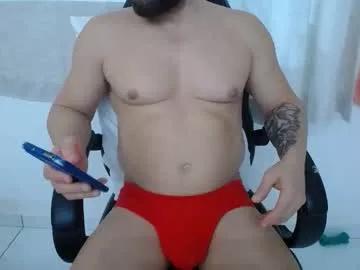 corolaxxl from Chaturbate