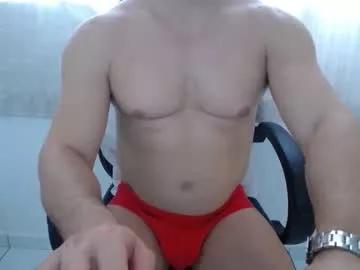 corolaxxl from Chaturbate