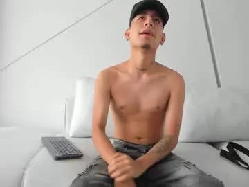 Crystian_arias webcams show profile image 