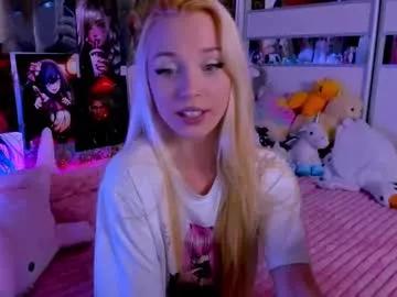 cuttie_ponyy from Chaturbate