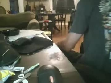 ddraggin69 from Chaturbate
