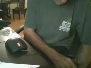 ddraggin69 from Chaturbate
