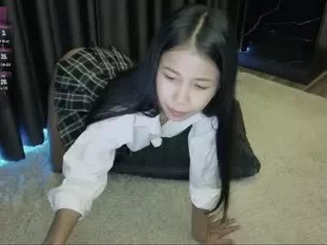 deedeedoll from Chaturbate