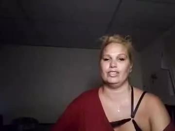 deedeemarie02 from Chaturbate