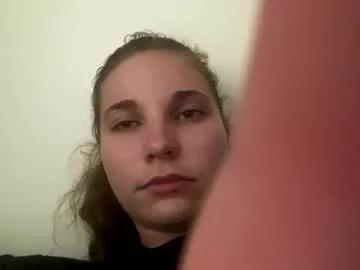 deepthroatqueen33 from Chaturbate