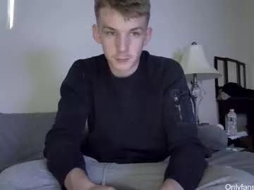 deeyungguy from Chaturbate