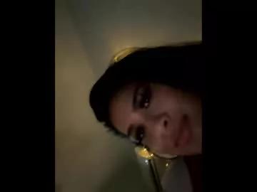 dellagoldxxx from Chaturbate