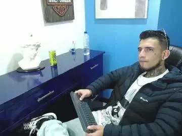 dereckk_18 from Chaturbate