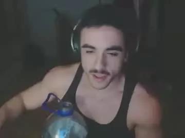 Derekhuge webcams show profile image 