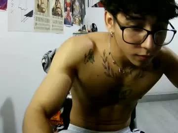 dillom420 from Chaturbate