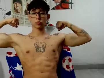 dillom420 from Chaturbate