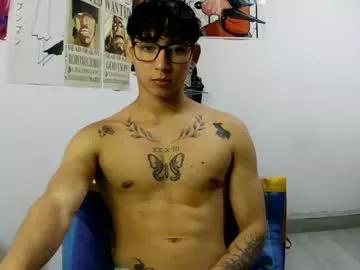 dillom420 from Chaturbate