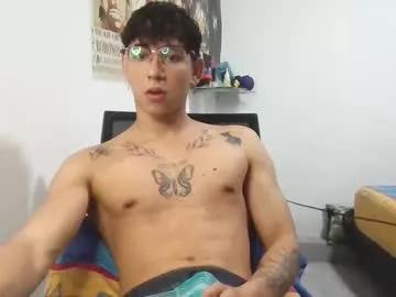 dillom420 from Chaturbate