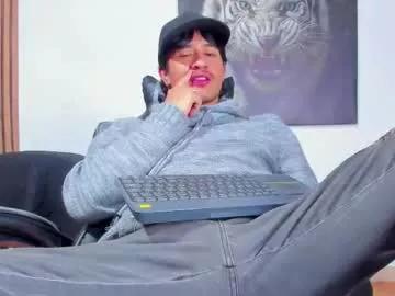 dimitrideluxe from Chaturbate
