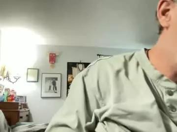 dudeinnh from Chaturbate