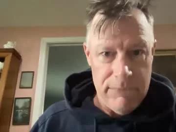 dudeinnh from Chaturbate