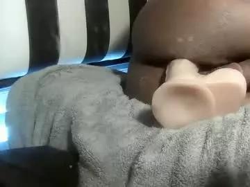 dudeniceguyisback from Chaturbate