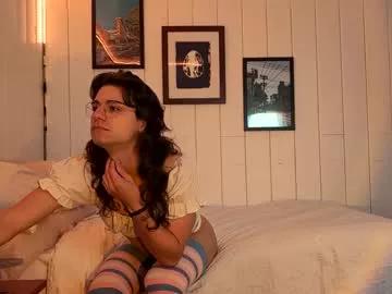 edengoldapel from Chaturbate