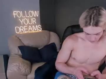 eevee52 from Chaturbate