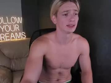 eevee52 from Chaturbate