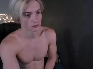 eevee52 from Chaturbate