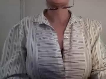 electrocute_me from Chaturbate