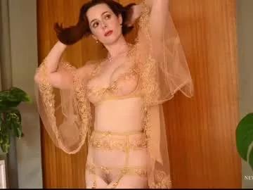 elegantica from Chaturbate