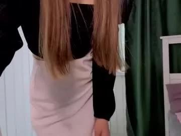 elenefrail from Chaturbate