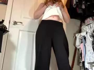 elenore_hoesevelt from Chaturbate