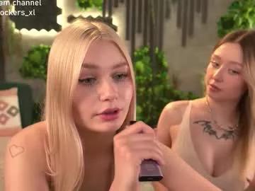 ella_knockers_xl from Chaturbate