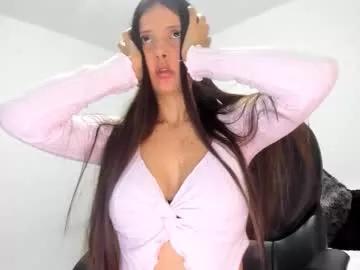 ella_lxx_ from Chaturbate