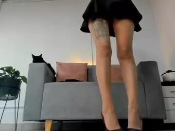 ella_lxx_ from Chaturbate
