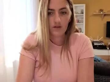 ella_max_live from Chaturbate
