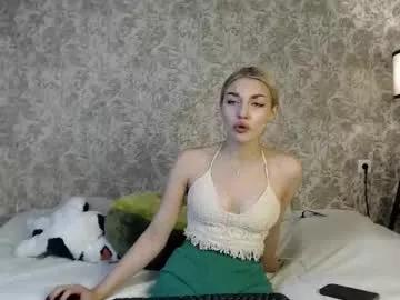 ellamilla from Chaturbate