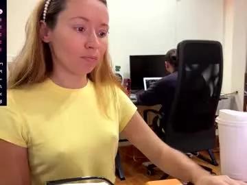 ellcrys from Chaturbate