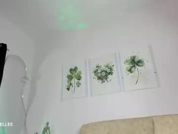ellegisellee from Chaturbate