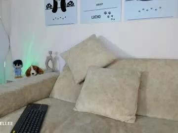 ellegisellee from Chaturbate