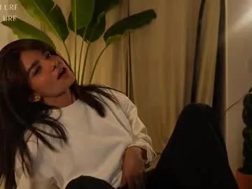 ellelure_ from Chaturbate