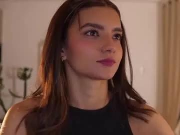 ellelure_ from Chaturbate