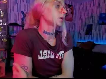 elli_26 from Chaturbate